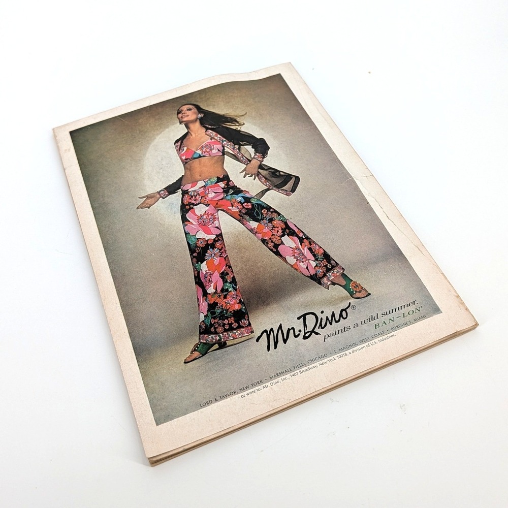 Vogue Magazine January 15 1969 Vintage Fashion Veruschka - Picture 5 of 5